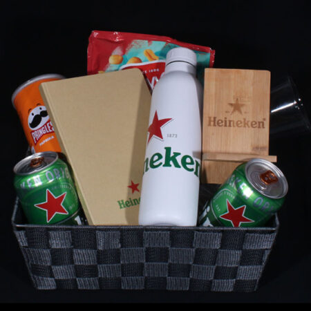 Bierpakket Heineken - Uniek pakket voor de Heineken fan. Dit pakket vindt hij nergens anders, het is een limited Edition