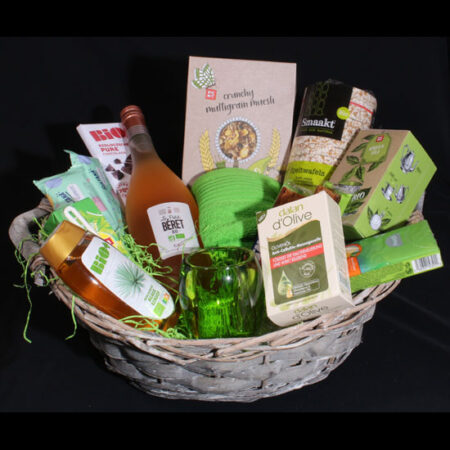 Bio geschenkpakket - Good Things in LifeGroen Cadeaupakket. Laat je verrassen door dit 'groene' pakket met vele bijzondere smaken.