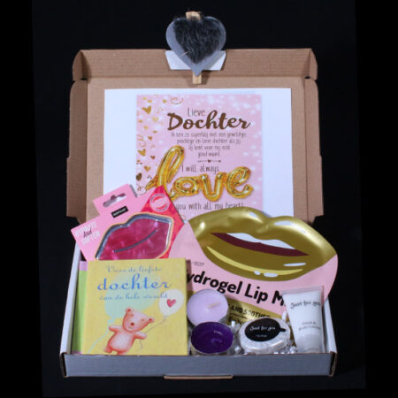 Brievenbuspakketje voor de liefste dochter van de hele wereld. Hoe leuk is het om je dochter via dit cadeautje te laten weten dat zij de allerliefste is.