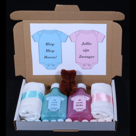 Zwangerschaps cadeautje - Hiep hiep Hoera, Zwanger. Hoera ze zijn zwanger, daar hoort toch een leuke verrassing bij om de as papa en mama te feliciteren