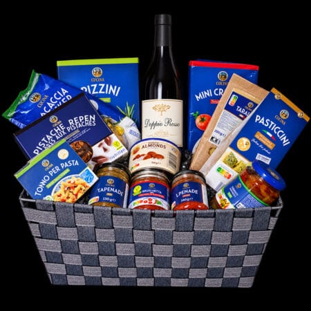 Luxe Italiaanse borrelmand met Italiaans wijn Doppio Rosso